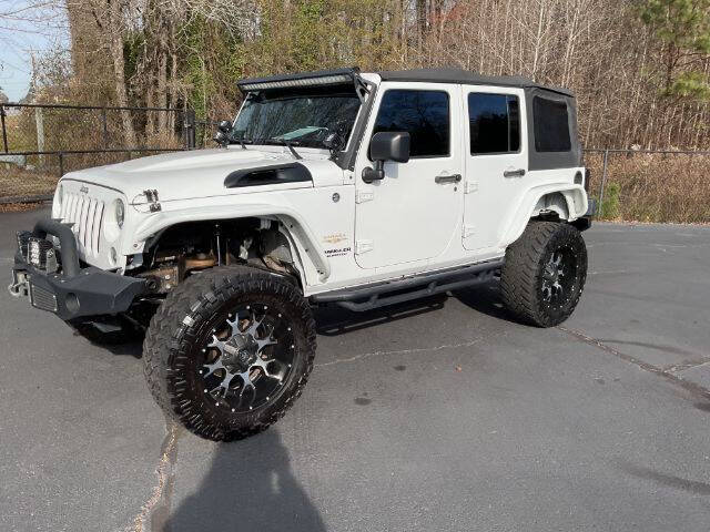 2015 Jeep Wrangler Unlimited Sahara's photo