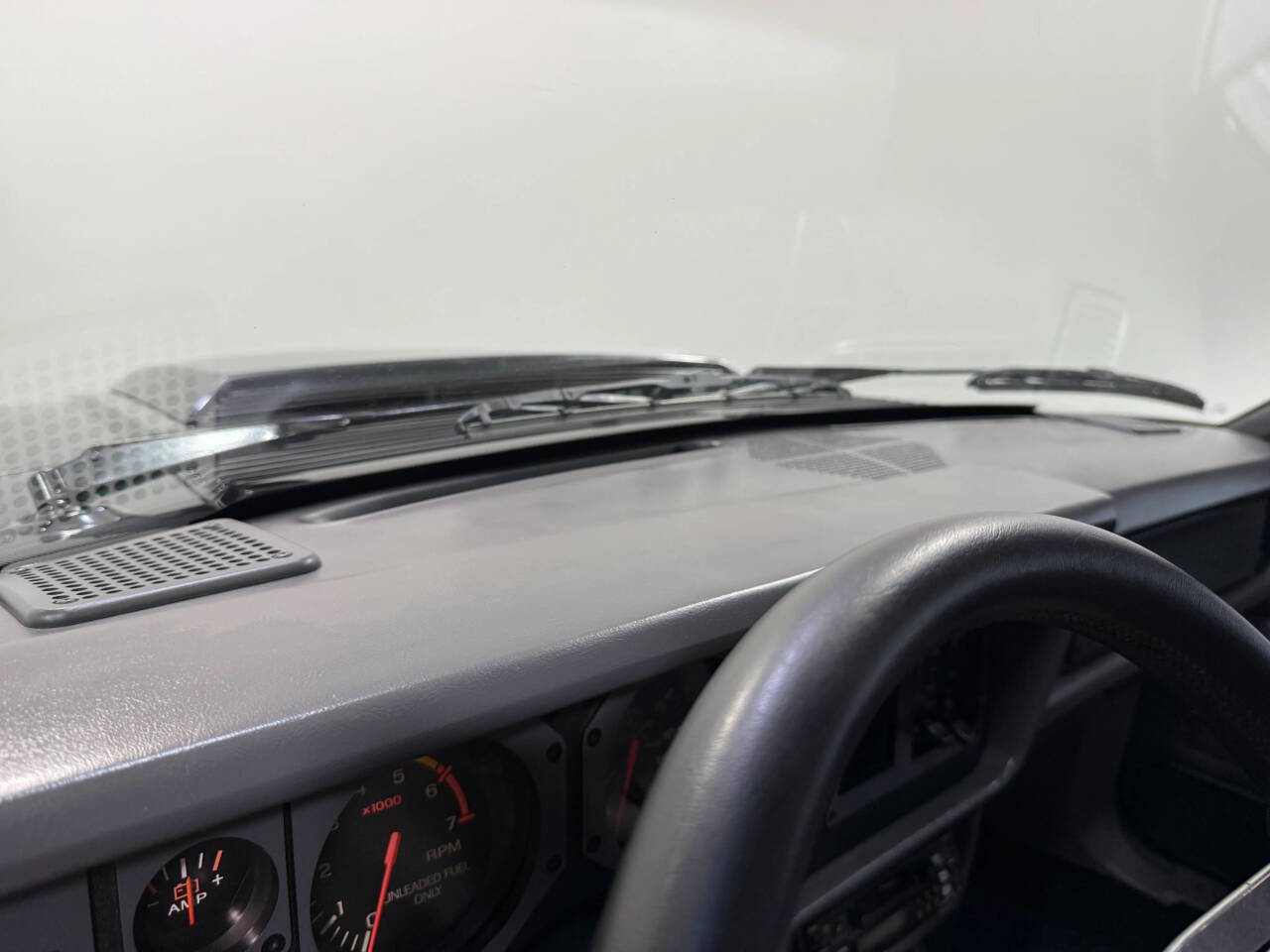 1986 Ford Mustang 32