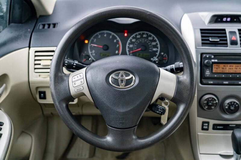 2012 Toyota Corolla LE