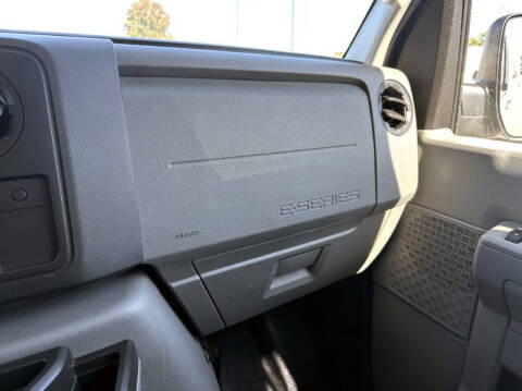 2010 Ford E-Series E-150