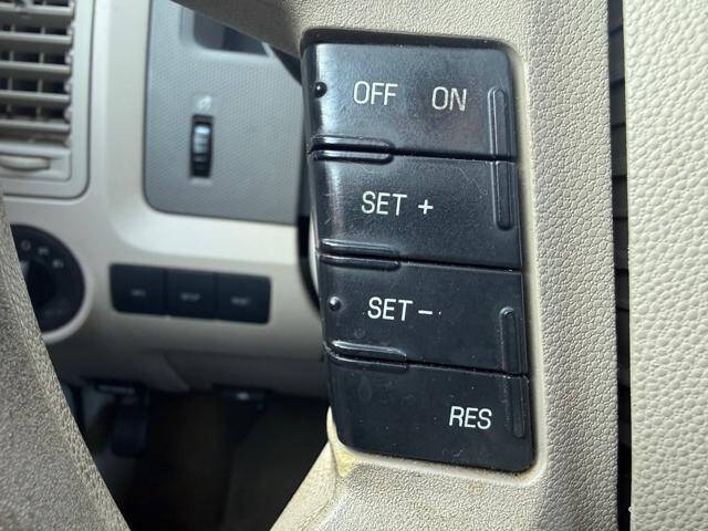 2011 Ford Escape XLS