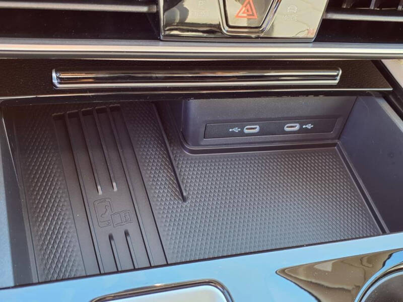 2025 Volkswagen Atlas SE