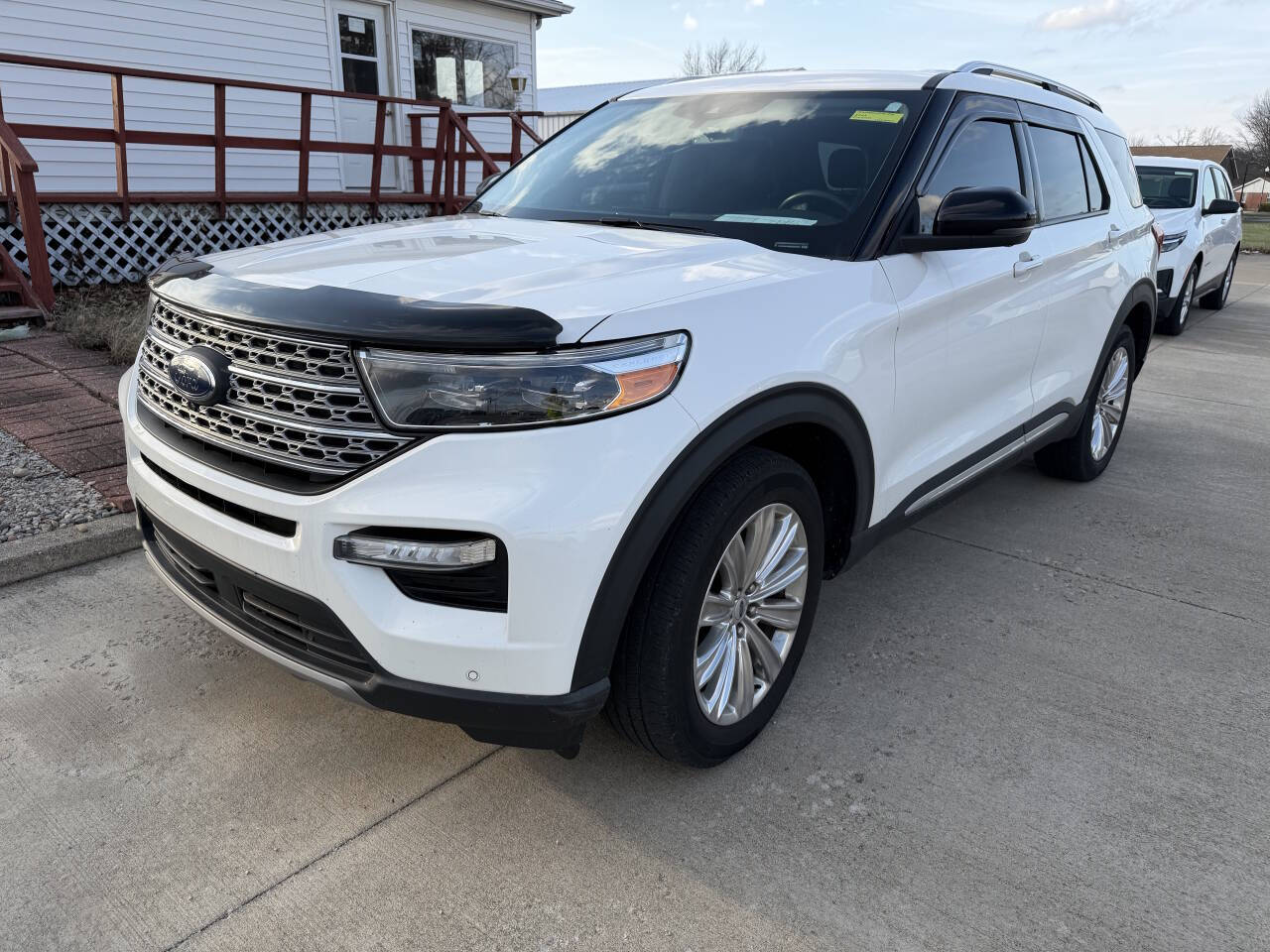 White 2022 Ford Explorer Limited AWD Limited 4dr SUV 2