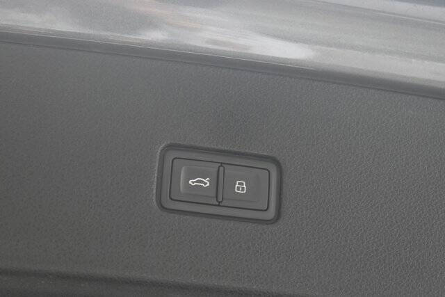 2019 Audi Q8 quattro Premium 55 TFSI