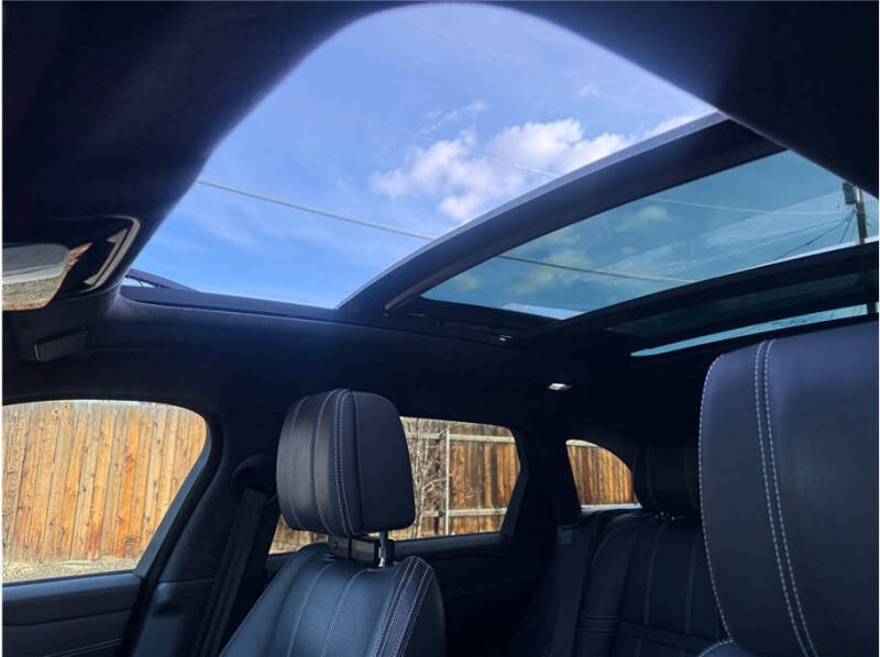 2021 Land Rover Range Rover Velar P400 R-Dynamic HSE