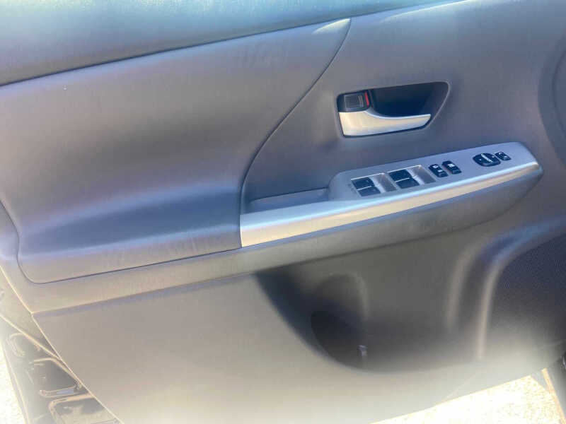 2012 Toyota Prius v