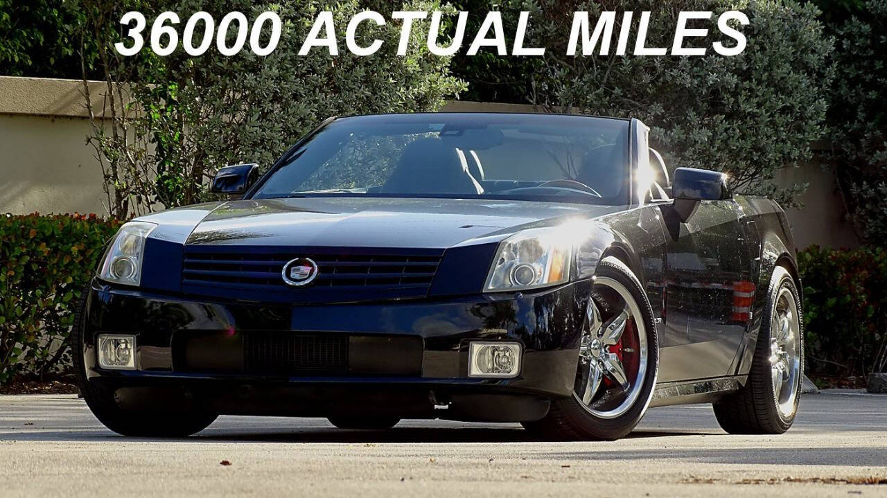 2006 Cadillac XLR 1