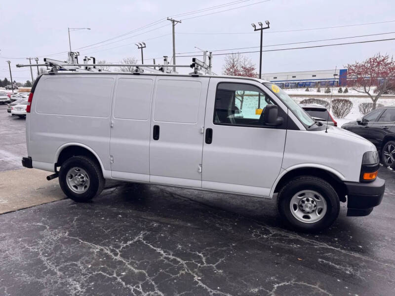2021 Chevrolet Express 2500