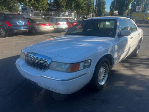 2000 Mercury Grand Marquis for sale at Blue Line Auto Group in Portland OR