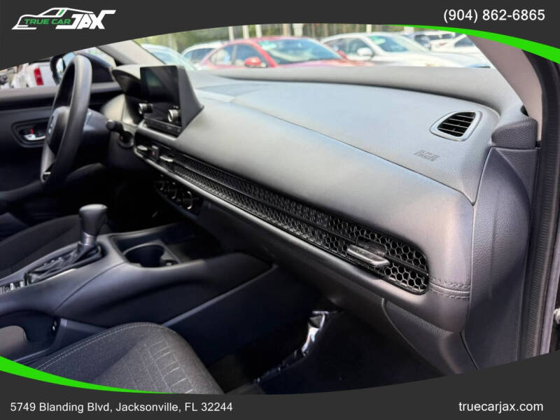 2025 Honda HR-V LX