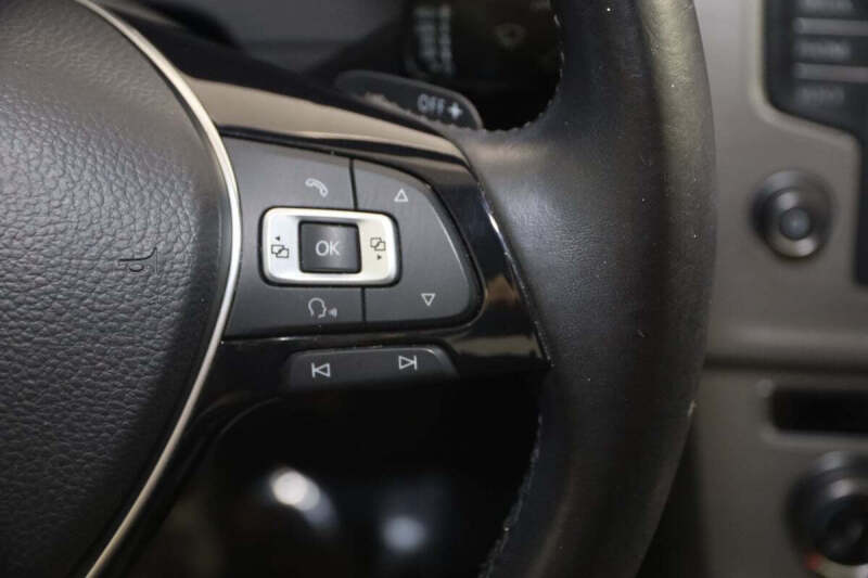 2017 Volkswagen Golf TSI Wolfsburg Edition