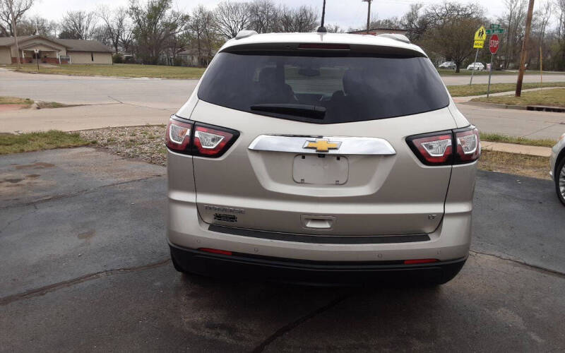 2017 Chevrolet Traverse LT