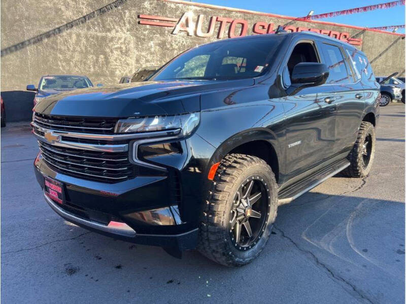 2021 Chevrolet Tahoe LT photo 3