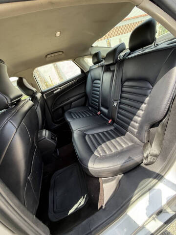 2019 Ford Fusion SEL