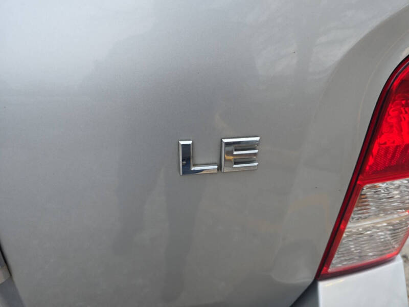 2011 Nissan Pathfinder LE