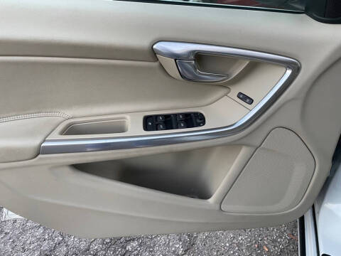 2015 Volvo S60 T5 Drive-E Premier