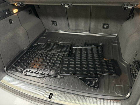 2016 Audi SQ5 3.0T quattro Premium Plus