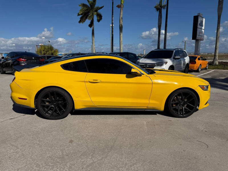 2017 Ford Mustang EcoBoost Premium