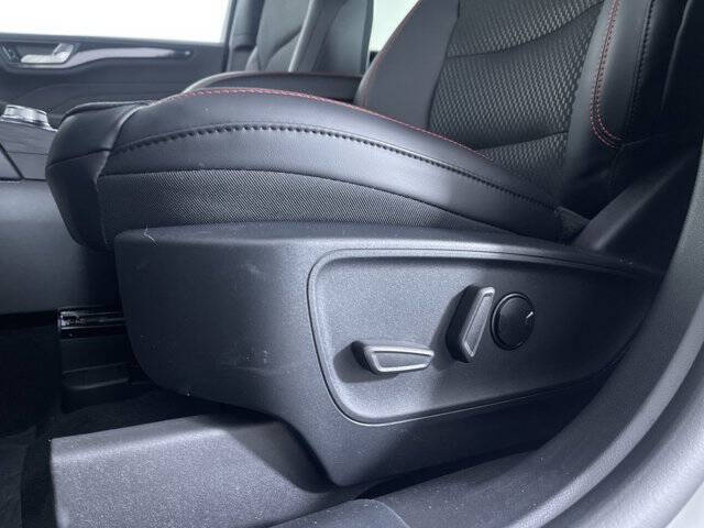 2026 Ford Escape Hybrid ST-Line Select