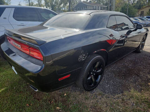 2014 Dodge Challenger SXT