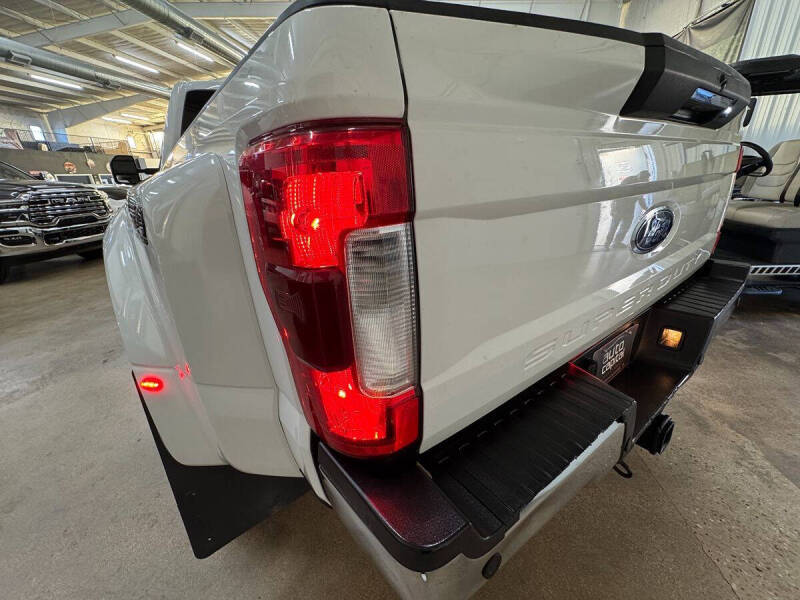 2019 Ford F-350 Super Duty Lariat