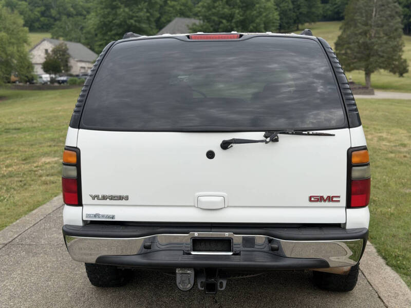 2004 GMC Yukon SLE