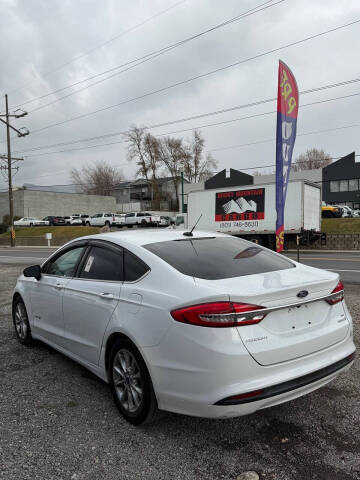 2017 Ford Fusion Hybrid SE