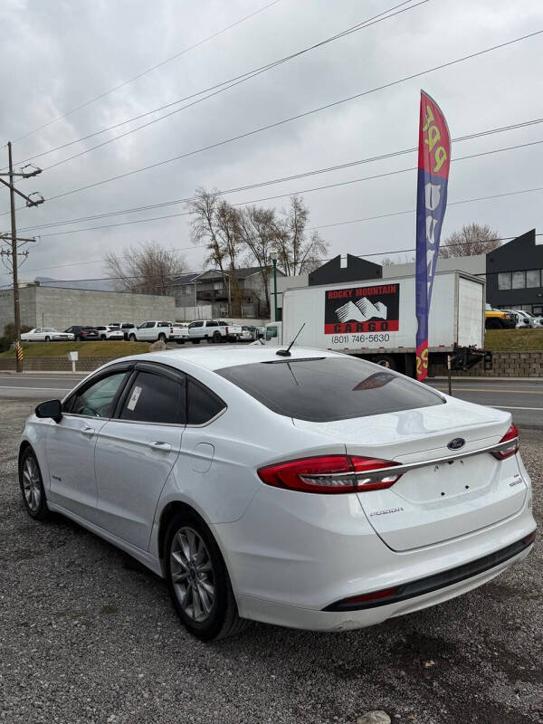 2017 Ford Fusion Hybrid SE