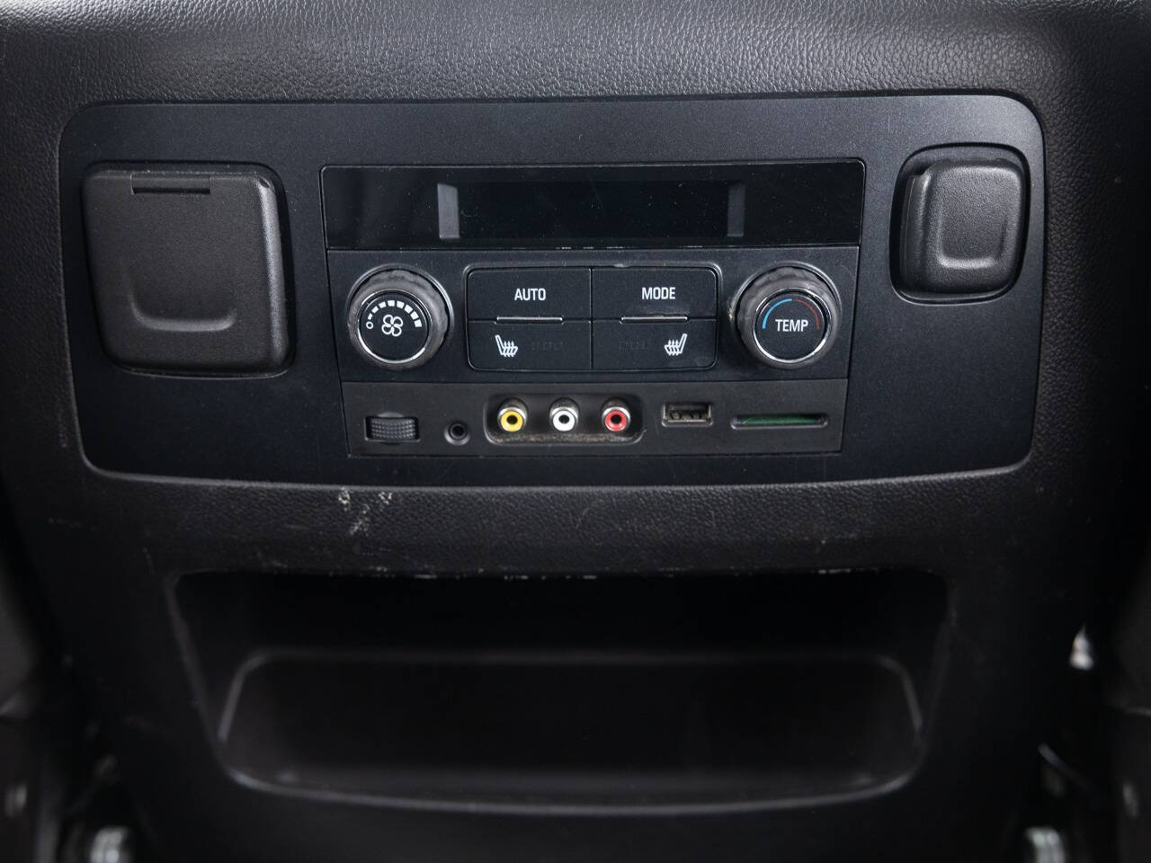 Used Car 2015 Chevrolet Suburban  Ltz 4x4 4dr Suv For Sale Under $25,000 In Coal City, Illinois