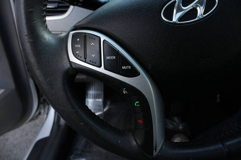 2012 Hyundai Elantra Limited