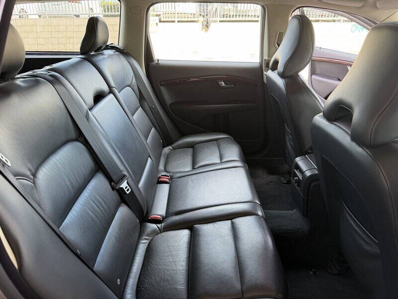 2008 Volvo V70 3.2