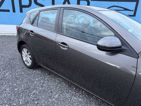 2013 Mazda MAZDA3 i Grand Touring