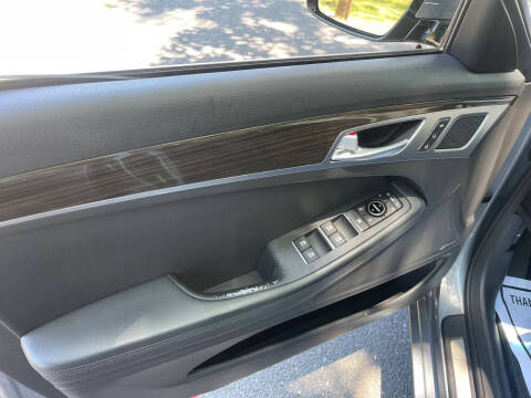 2015 Hyundai Genesis