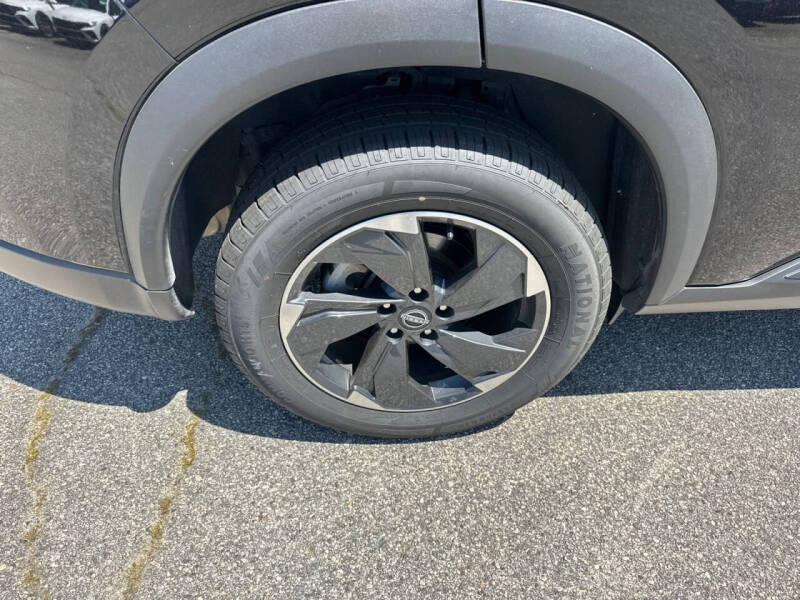 2025 Nissan Rogue SV
