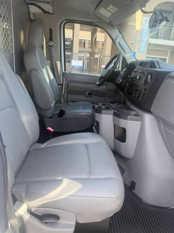 2013 Ford E-Series E-250