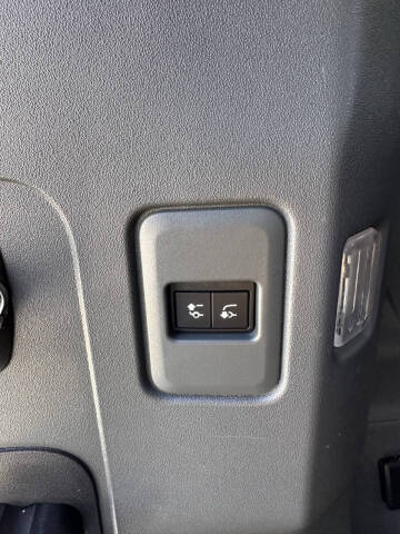 2020 Land Rover Defender 110 S