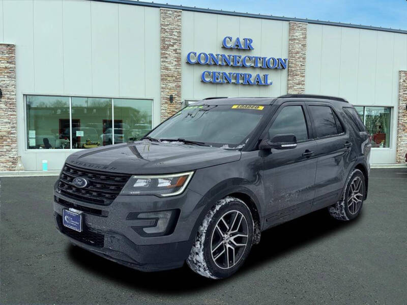 2016 Ford Explorer Sport's photo