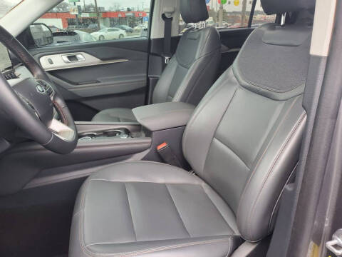 2025 Ford Explorer Active