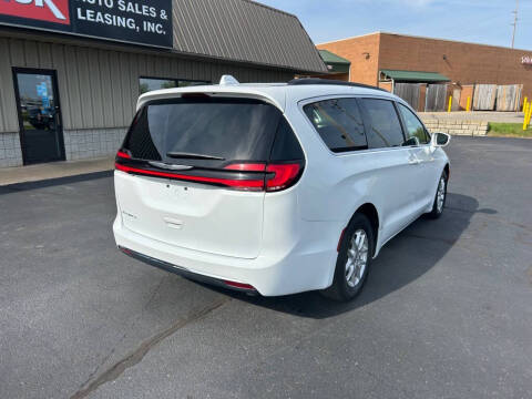2022 Chrysler Pacifica Touring L