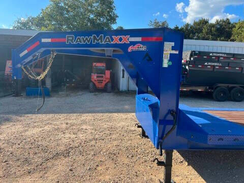 2024 RAWMAXX 28FT GOOSE TILT