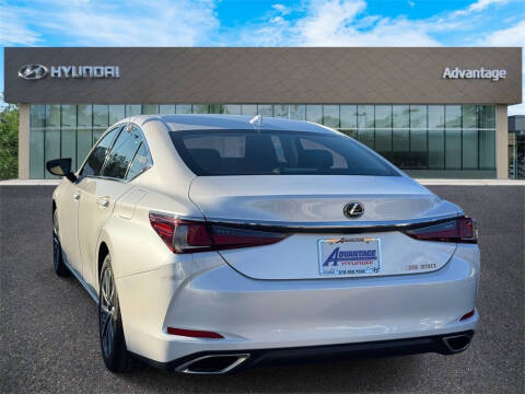 2022 Lexus ES 350