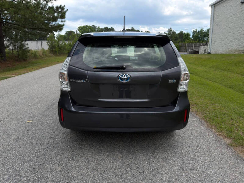 2014 Toyota Prius v