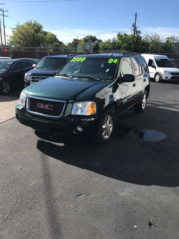 2004 GMC Envoy for sale at Square Business Automotive in Milwaukee WI