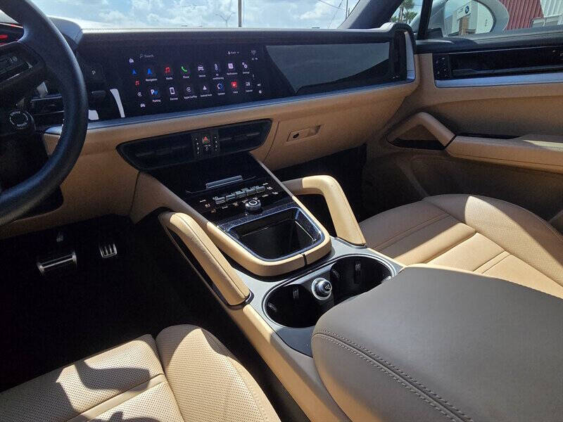 2024 Porsche Cayenne S