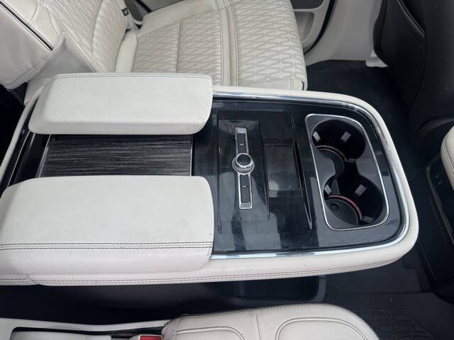 2020 Lincoln Navigator Black Label