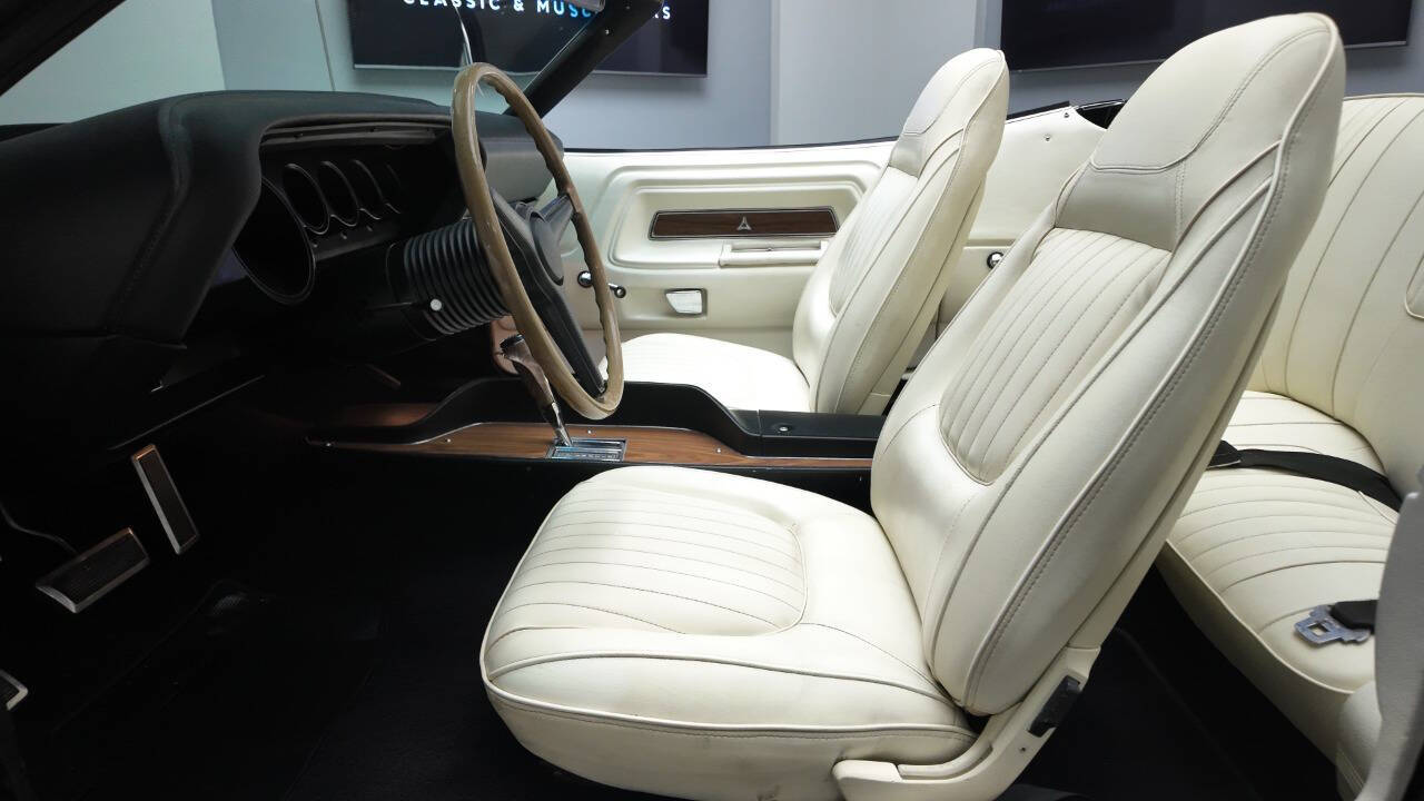 1970 Dodge Challenger 52