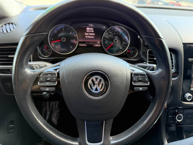 2013 Volkswagen Touareg TDI Sport