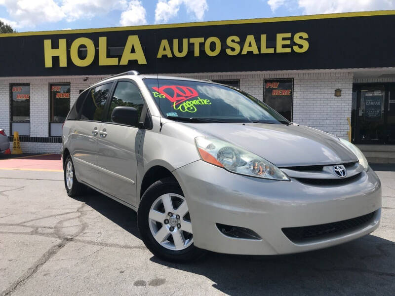 2006 Toyota Sienna for sale at HOLA AUTO SALES CHAMBLEE- BUY HERE PAY HERE - in Atlanta GA