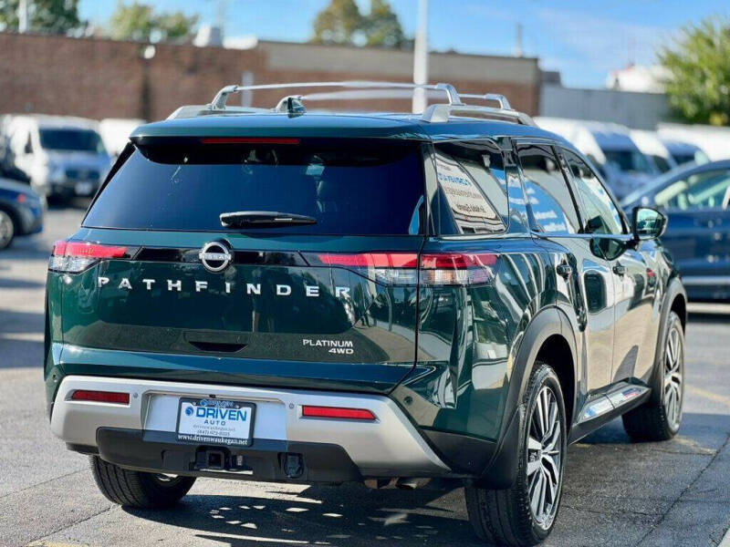 2022 Nissan Pathfinder Platinum