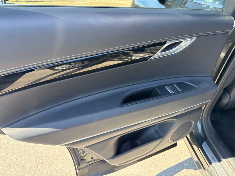 2025 Genesis GV80 2.5T Standard